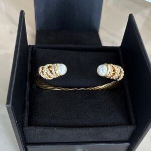 Similar to David Yurman Gold Bracelet - Type Helena